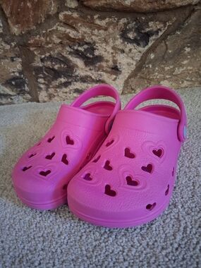 Skechers Bright Pink Heart-Perforated Clog Sandals